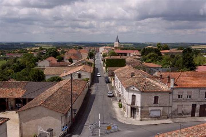 Escorts Hiersac, France — Local Companions