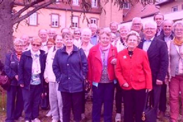 Escorts Hochfelden, France — Local Companions