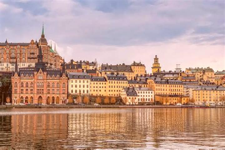 Escorts Hoegsaeter, Sweden — Local Companions
