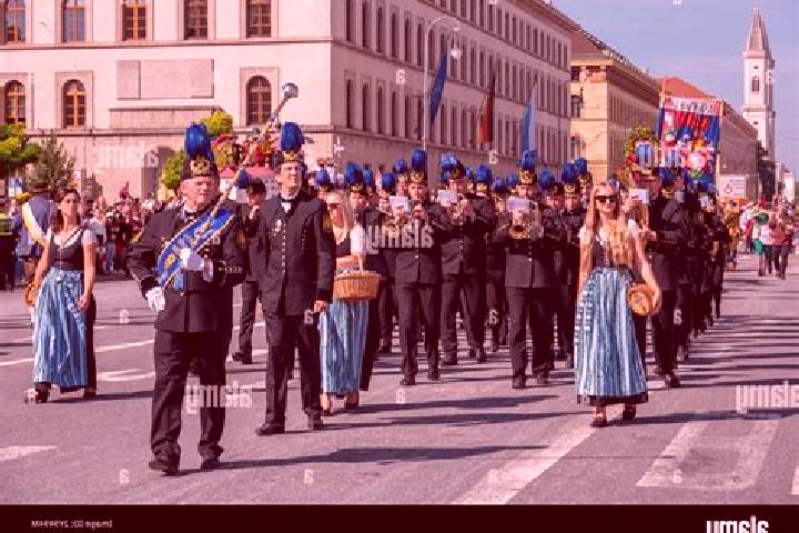 Escorts Hoenigsberg, Austria — Local Companions