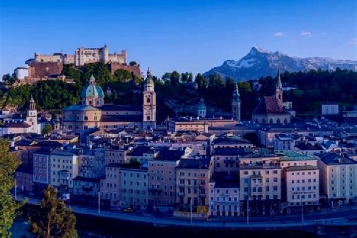 Escorts Hoenigthal, Austria — Local Companions