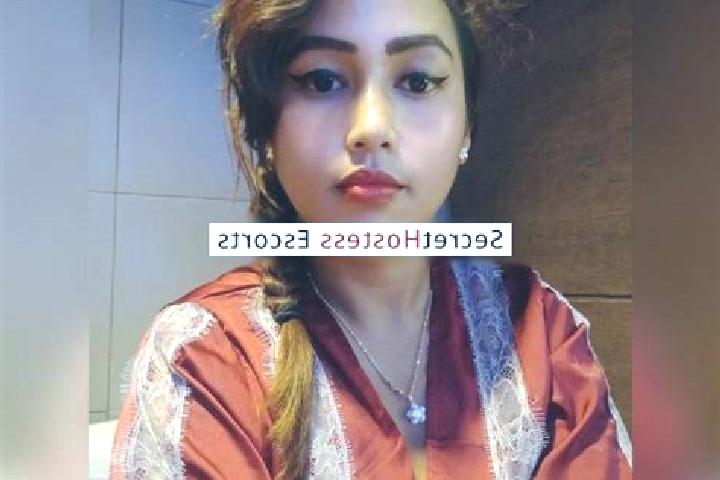 Escorts Hohawungo, Indonesia — Local Companions