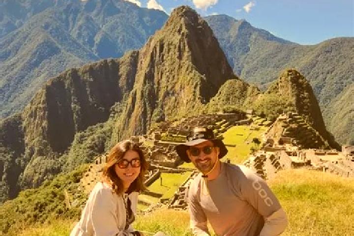 Escorts Honoria, Peru — Local Companions