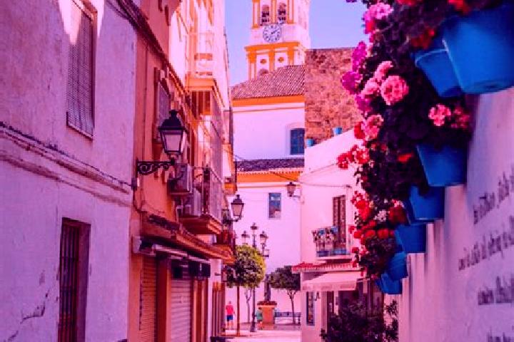 Escorts Hornachos, Spain — Local Companions
