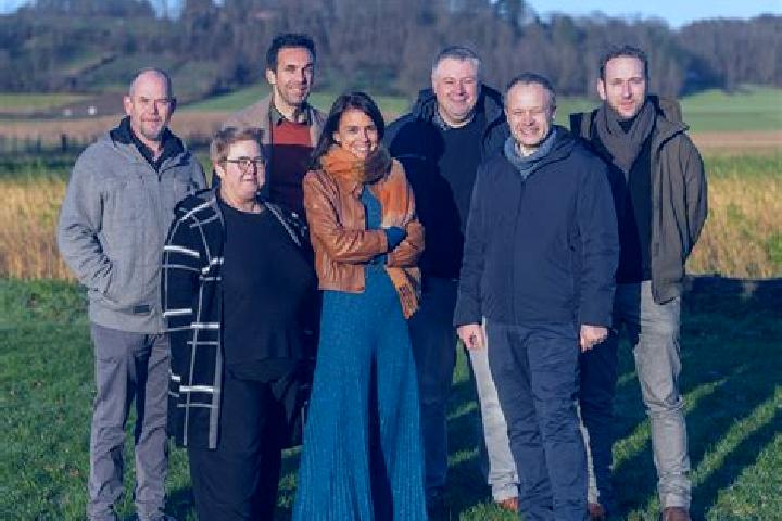 Escorts Houwaart, Belgium — Local Companions