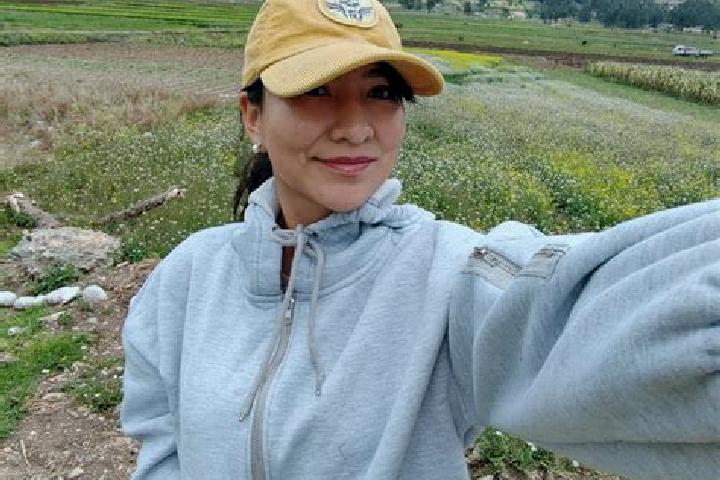Escorts Huachac, Peru — Local Companions