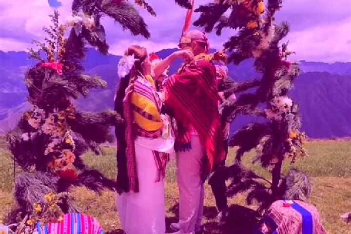 Escorts Huambalpa, Peru — Local Companions