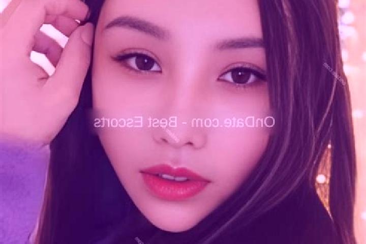 Escorts Huangzhan, China — Local Companions