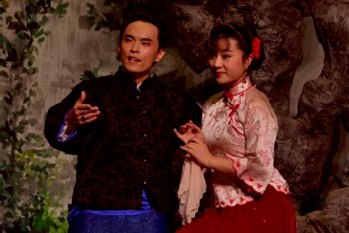 Escorts Huju, China — Local Companions