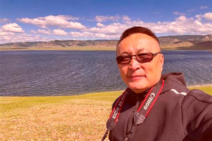 Escorts Hulan, China — Local Companions