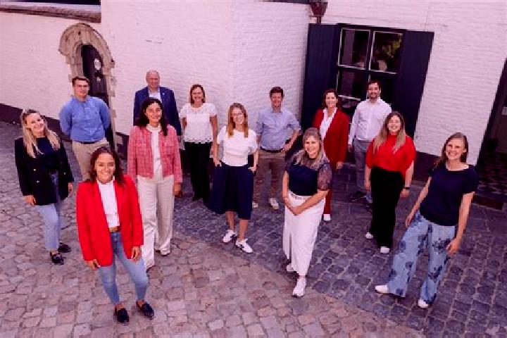 Escorts Hulshout, Belgium — Local Companions