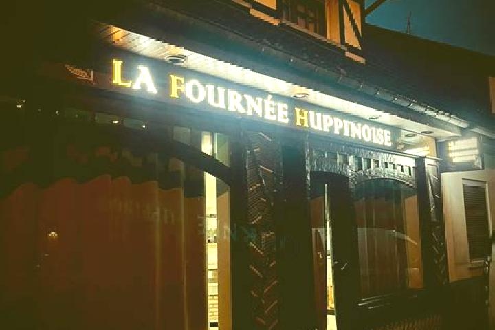Escorts Huppy, France — Local Companions