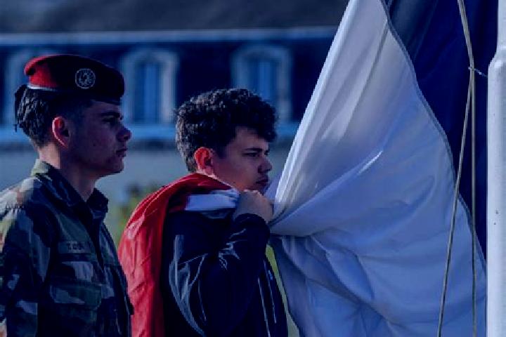 Escorts Ibos, France — Local Companions