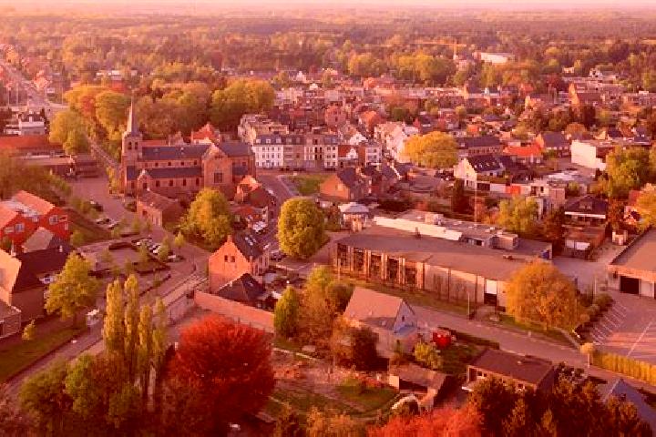 Escorts Ichtegem, Belgium — Local Companions