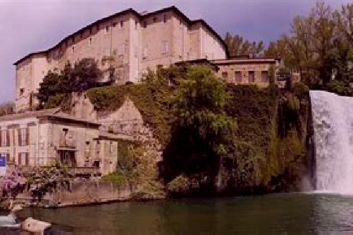 Escorts Isola del Liri, Italy — Local Companions