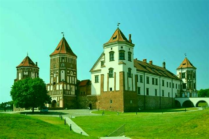 Escorts Iwye, Belarus — Local Companions