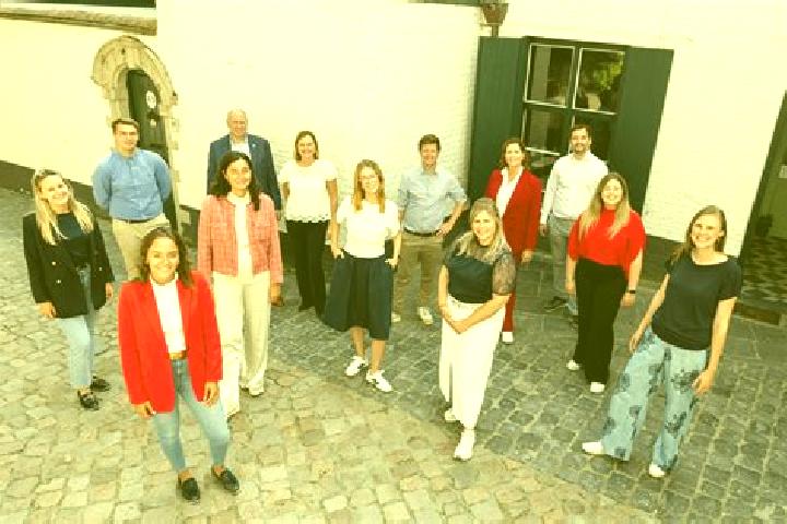 Escorts Izegem, Belgium — Local Companions
