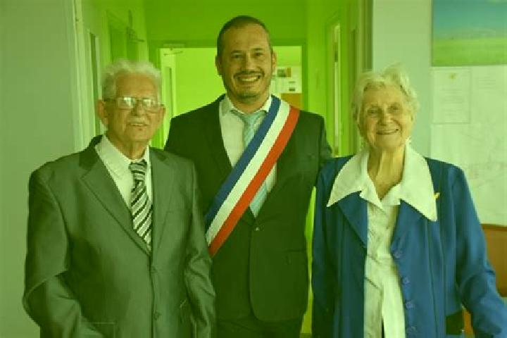 Escorts Jallans, France — Local Companions