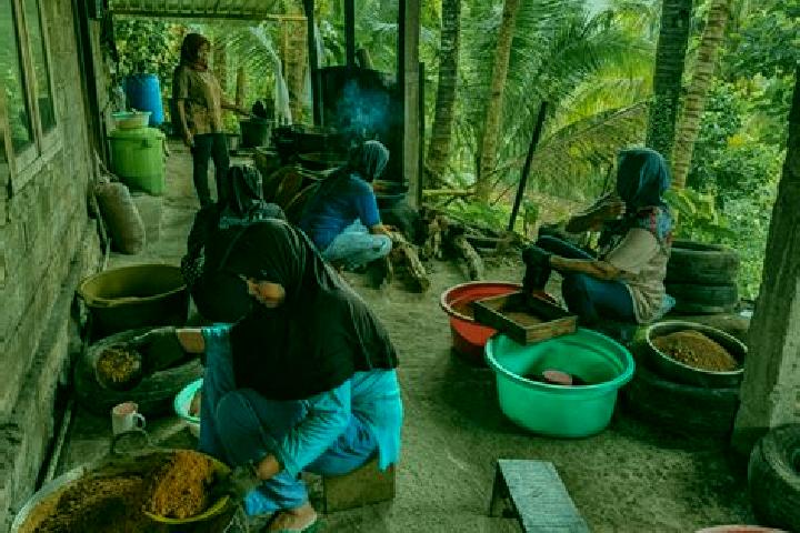 Escorts Jatinagara Kulon, Indonesia — Local Companions
