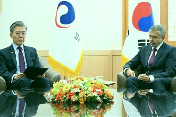 Escorts Jinjeop, South Korea — Local Companions
