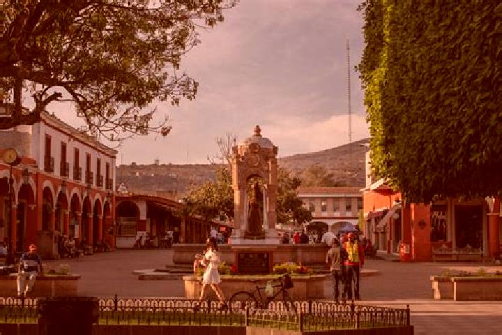 Escorts Jiquilpan, Mexico — Local Companions