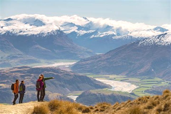 Escorts Johnsonville, New Zealand — Local Companions