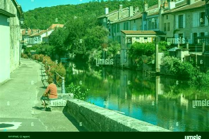 Escorts Joinville, France — Local Companions