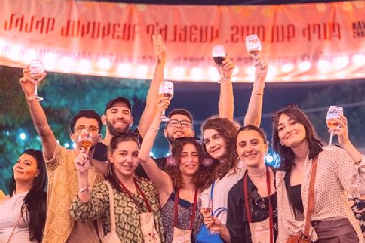 Escorts Jrvezh, Armenia — Local Companions