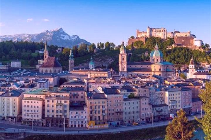 Escorts Kaltschach, Austria — Local Companions