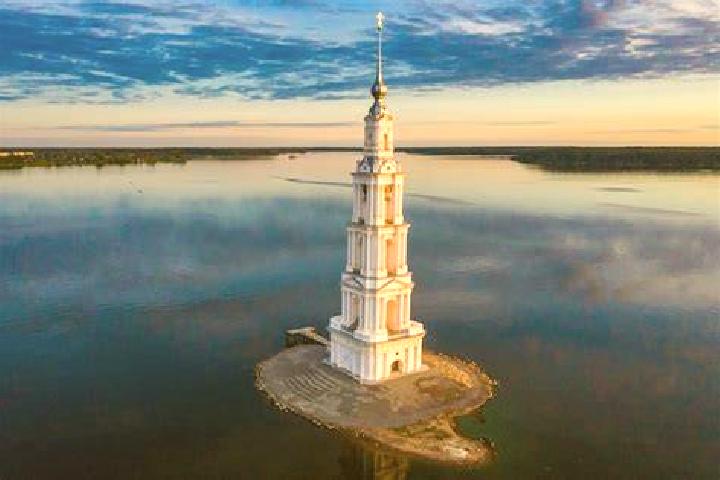 Escorts Kalyazin, Russia — Local Companions