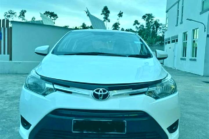 Escorts Kampong Lambak A, Brunei — Local Companions