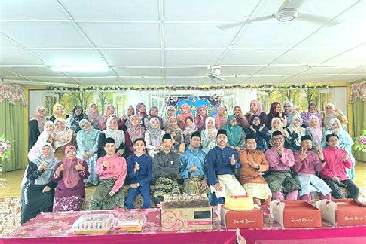 Escorts Kampong Sungai Kechil Ulu, Malaysia — Local Companions