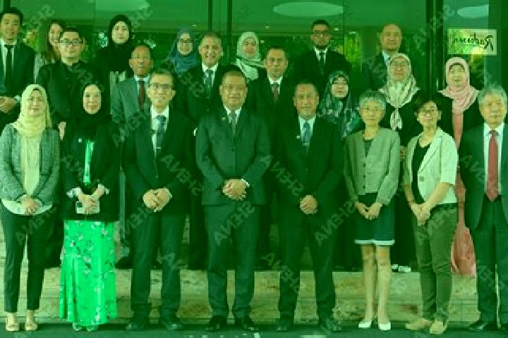 Escorts Kampung Beribi, Brunei — Local Companions