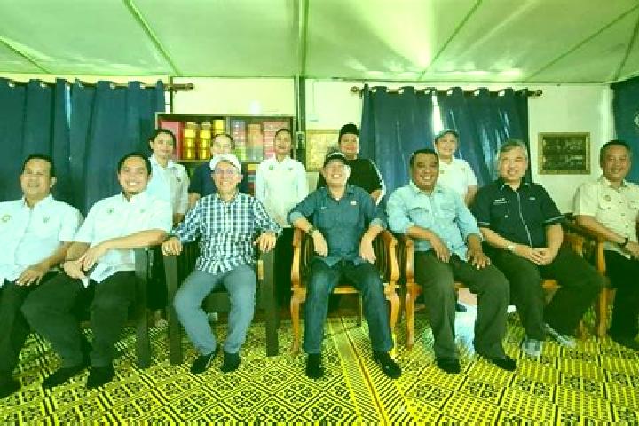 Escorts Kampung Telaga Papan, Malaysia — Local Companions