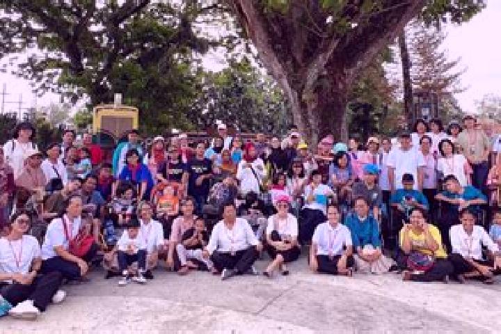 Escorts Kampungdesa Pamokolan, Indonesia — Local Companions