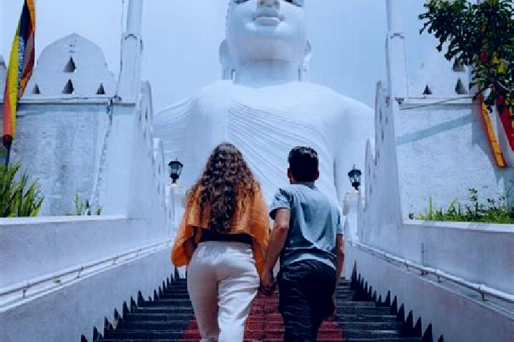 Escorts Kandy, Sri Lanka — Local Companions