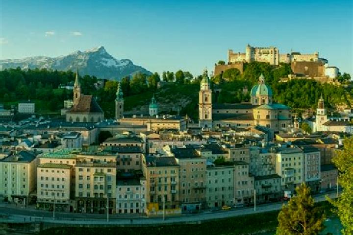 Escorts Kaufing, Austria — Local Companions