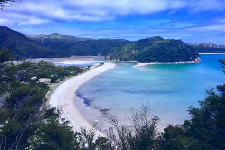 Escorts Kawhia, New Zealand — Local Companions