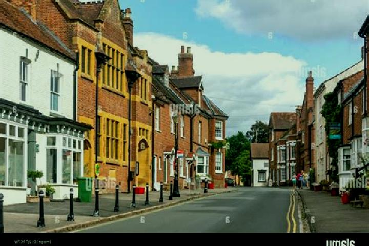 Escorts Kenilworth, United Kingdom — Local Companions