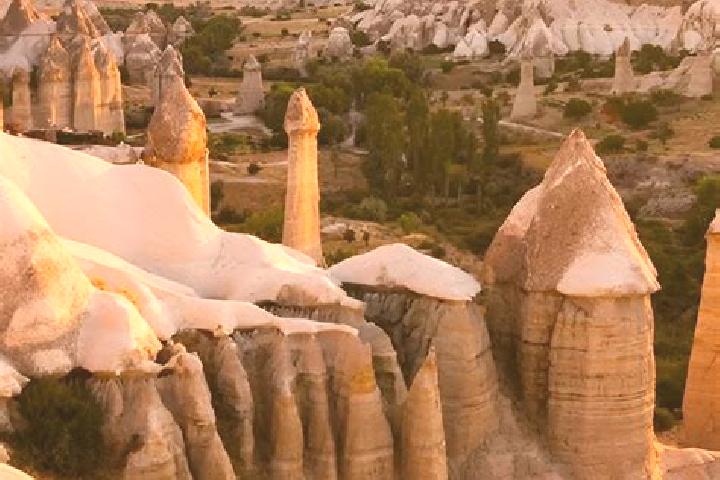 Escorts Kilis, Turkey — Local Companions