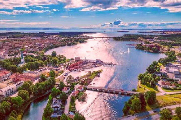 Escorts Kimstad, Sweden — Local Companions