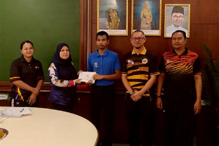 Escorts Kinarut, Malaysia — Local Companions
