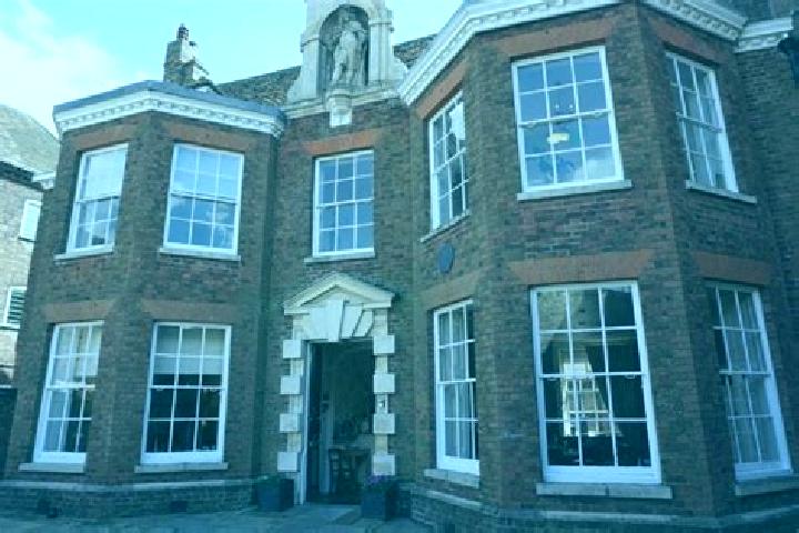 Escorts King s Lynn, United Kingdom — Local Companions