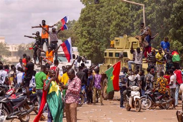 Escorts Kiougou-Kandaga, Burkina Faso — Local Companions