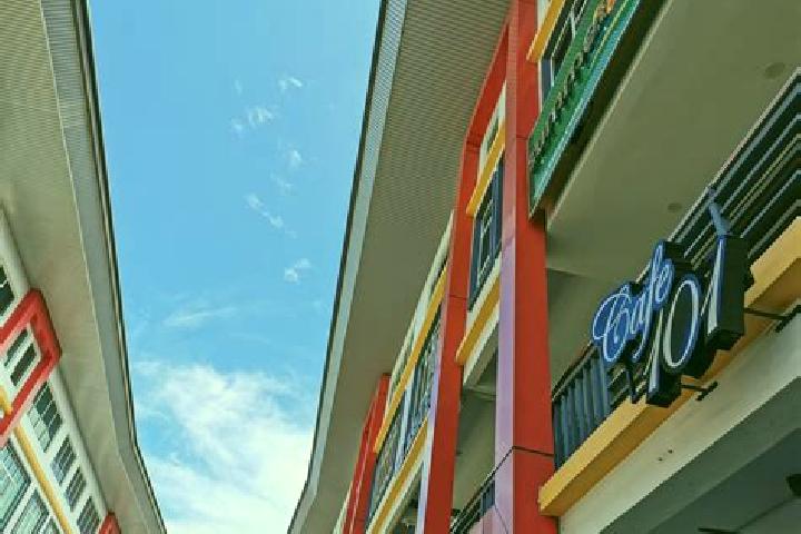 Escorts Kiudang, Brunei — Local Companions