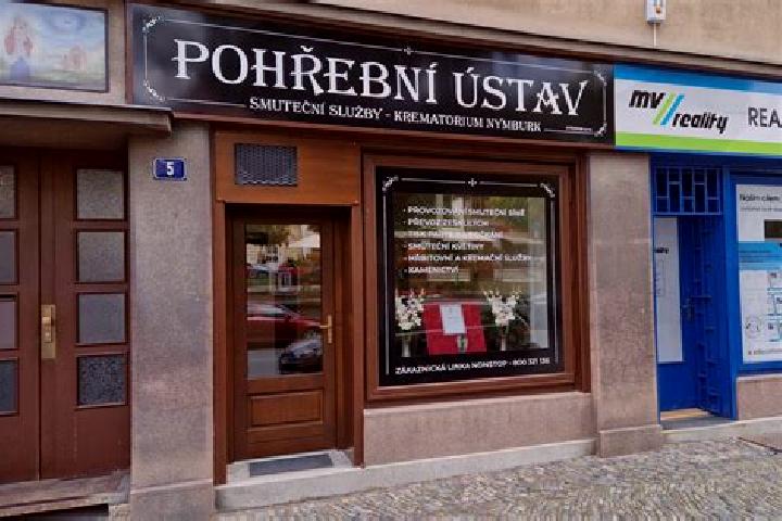 Escorts Kladruby nad Labem, Czech Republic — Local Companions