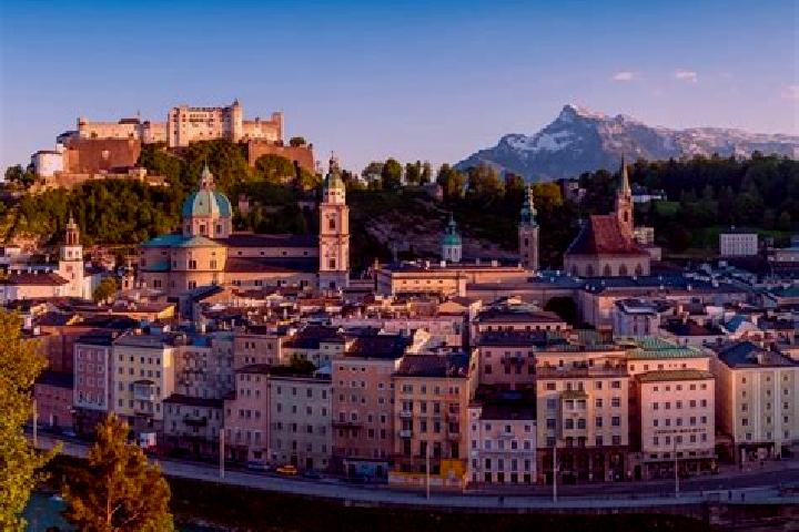 Escorts Kleinedling, Austria — Local Companions