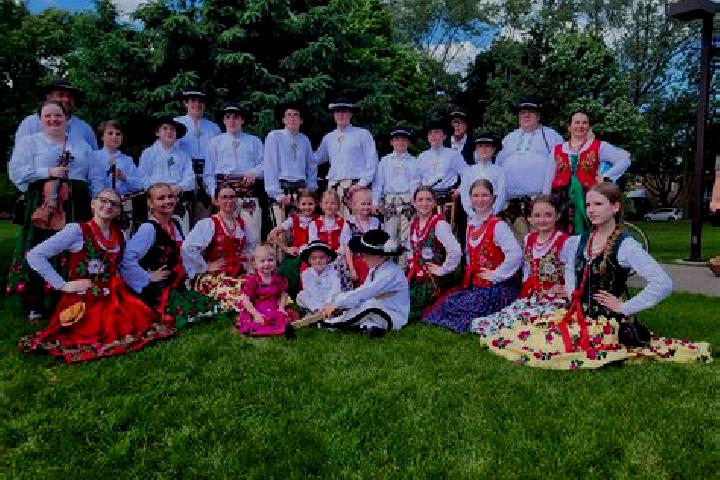Escorts Klikuszowa, Poland — Local Companions