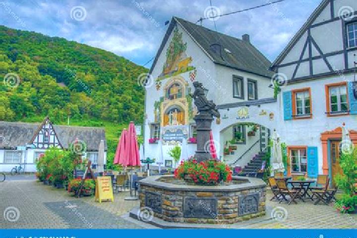 Escorts Kobern-Gondorf, Germany — Local Companions