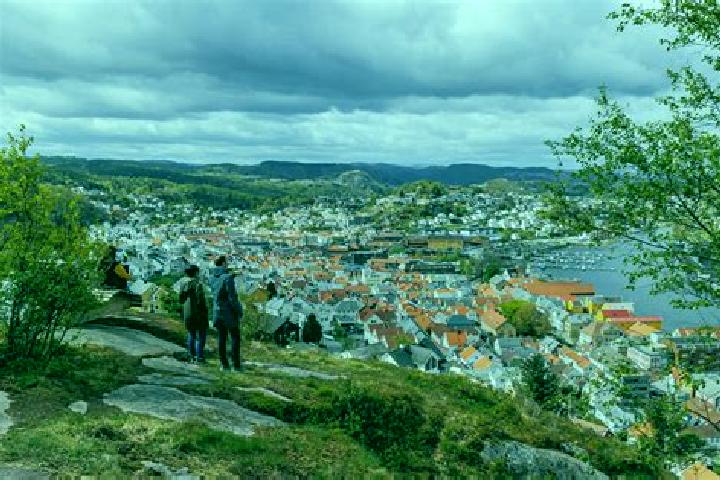 Escorts Kopervik, Norway — Local Companions